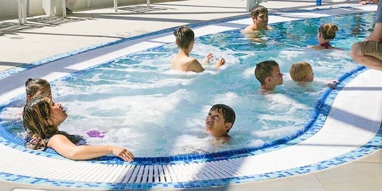 I pool possono causare l'infezione da HPV.
